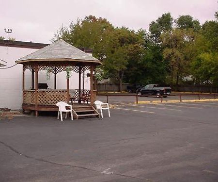 Chipican Motel ซาร์เนีย ภายนอก รูปภาพ